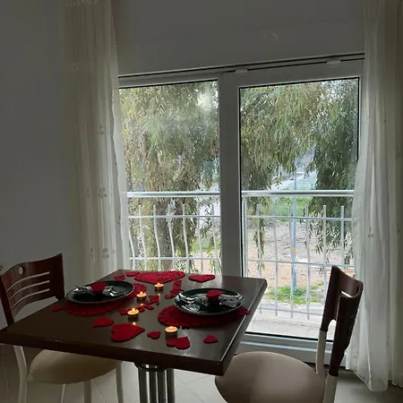 Uenal Apartament Antalya